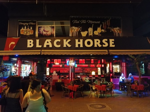 Black Horse Bar